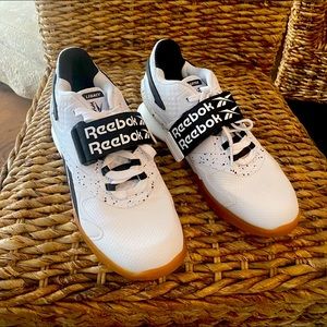 Legacy II women’s lifters